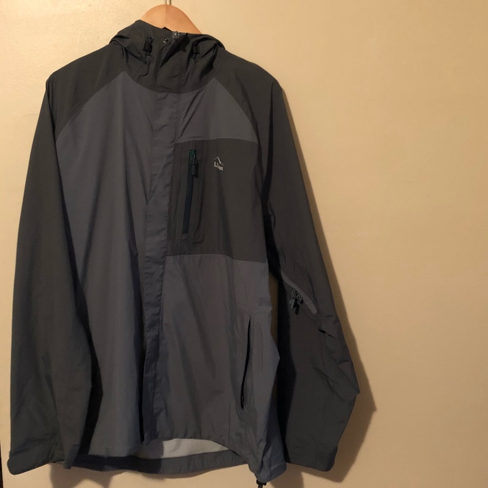 Men’s gray L.L Bean windbreaker jacket